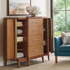 The Gentleman’s Chest Timeless and Elegant Furnishing